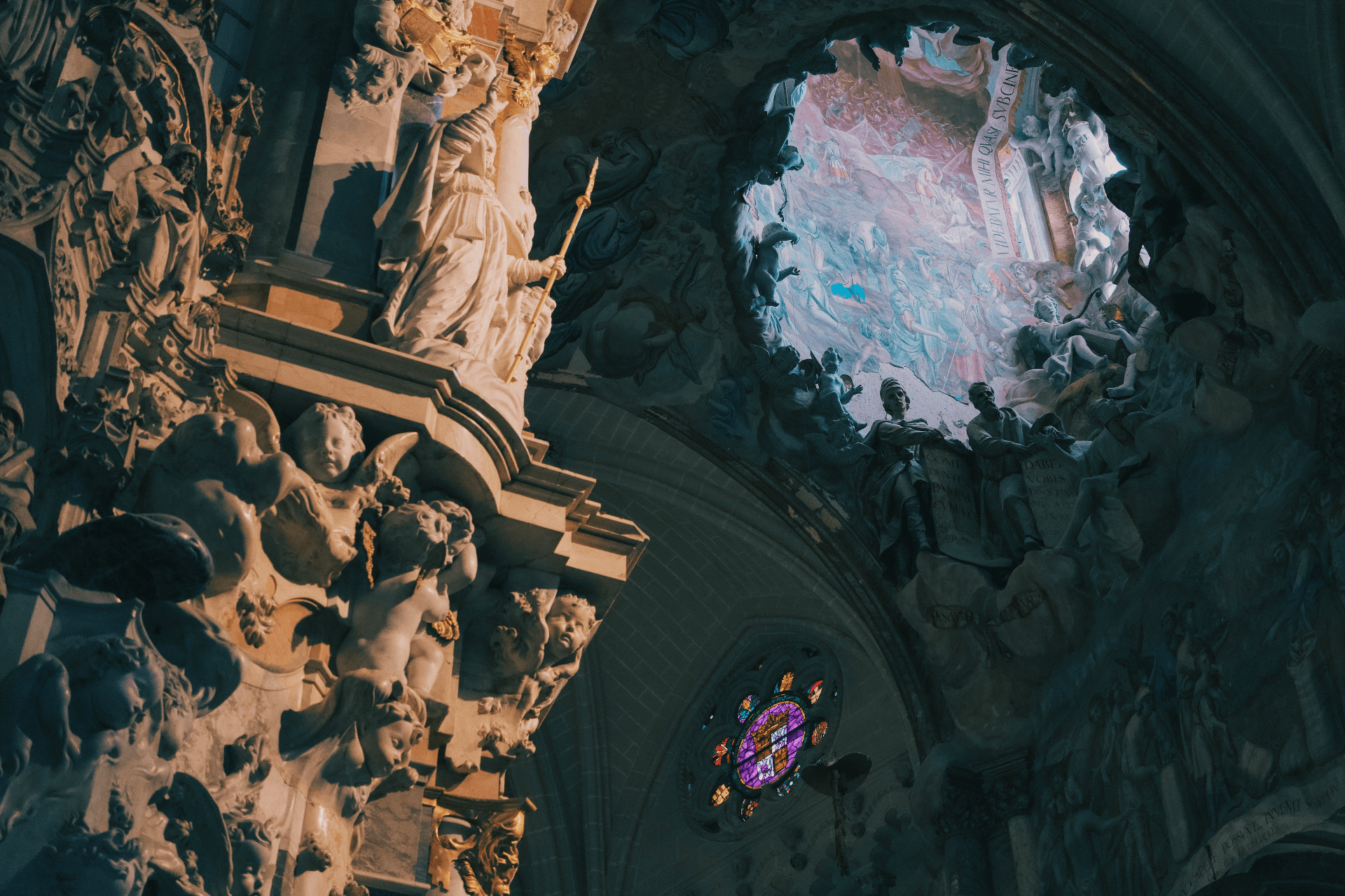 Celestial Light Weaves Dreams